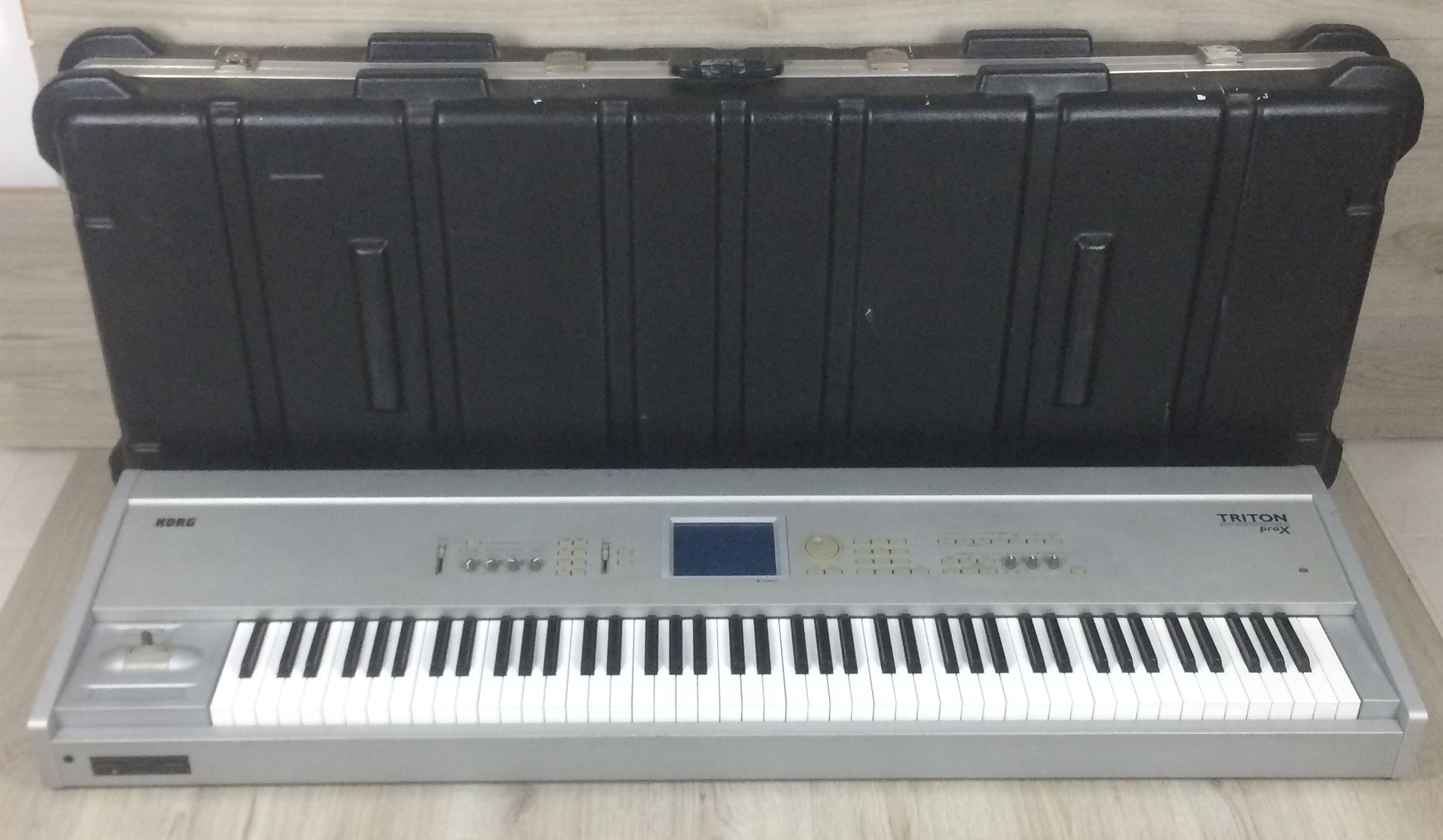 Korg Triton ProX con flight