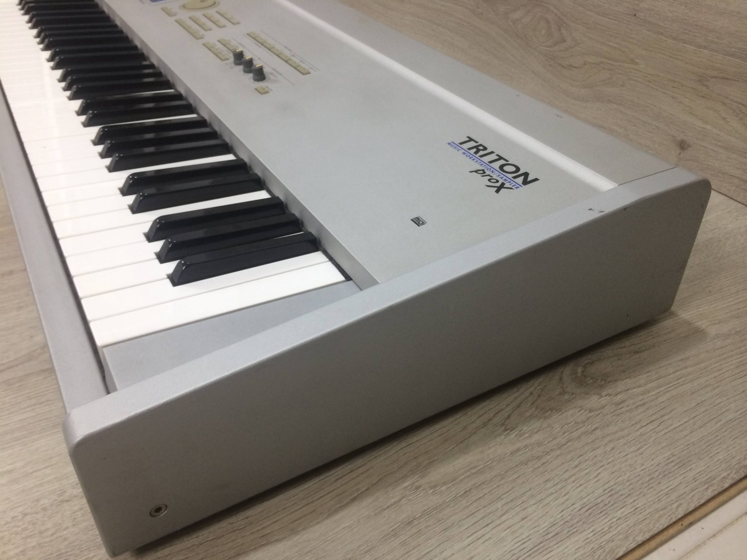Korg Triton ProX con flight - immagine 11