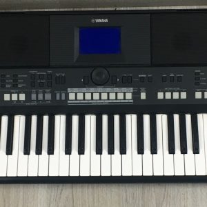 Yamaha PSR-S650