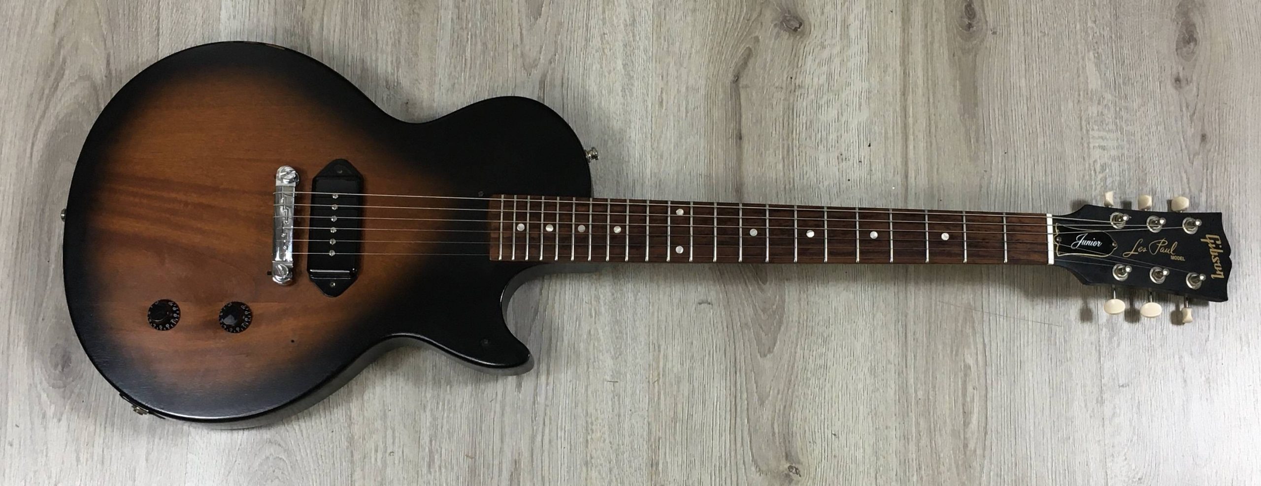 Gibson Les Paul Junior Tobacco Burst serial 010391382