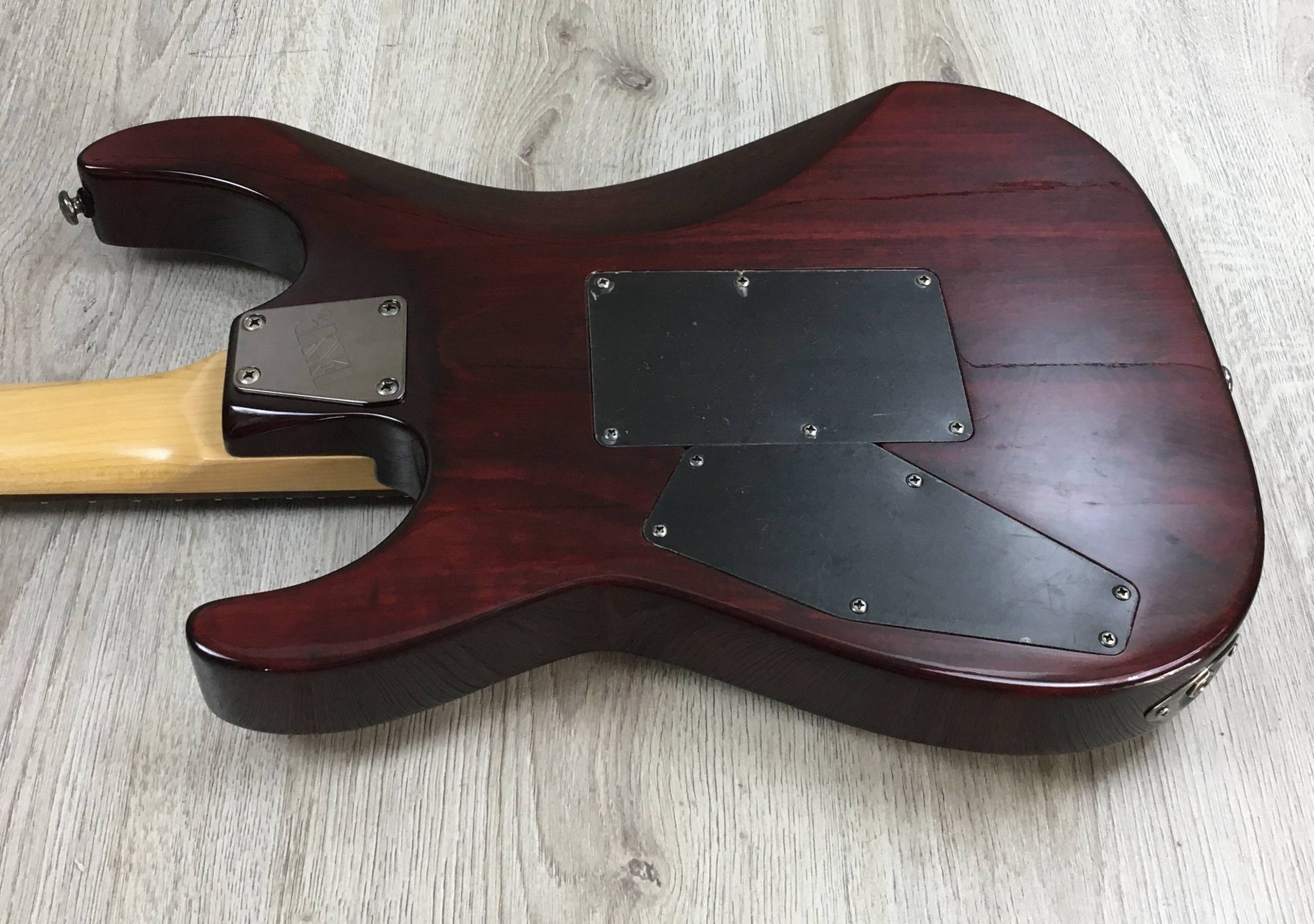 ESP LTD M-100FM See Thru Red con custodia - immagine 8