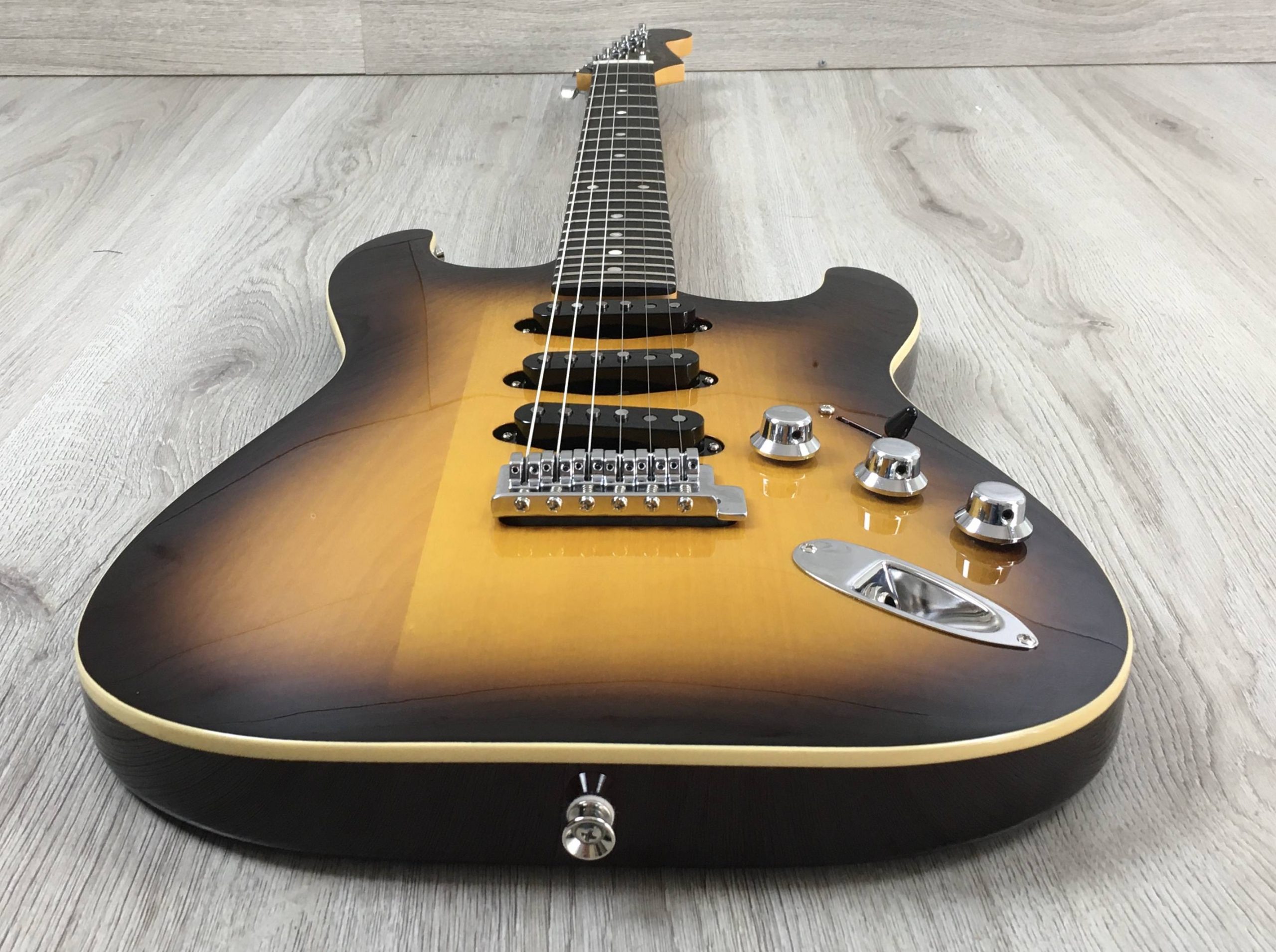 Fender Aerodyne Special Stratocaster RW Chocolate Burst - immagine 2