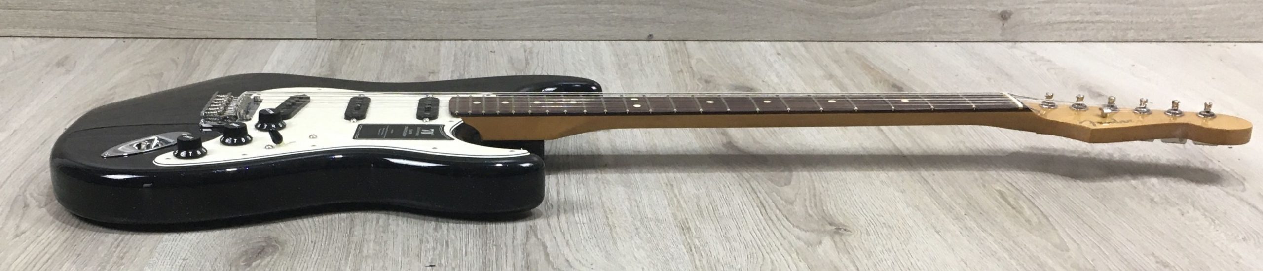 Fender Stratocaster Limited Edition 70 th Nebula Noir - immagine 4