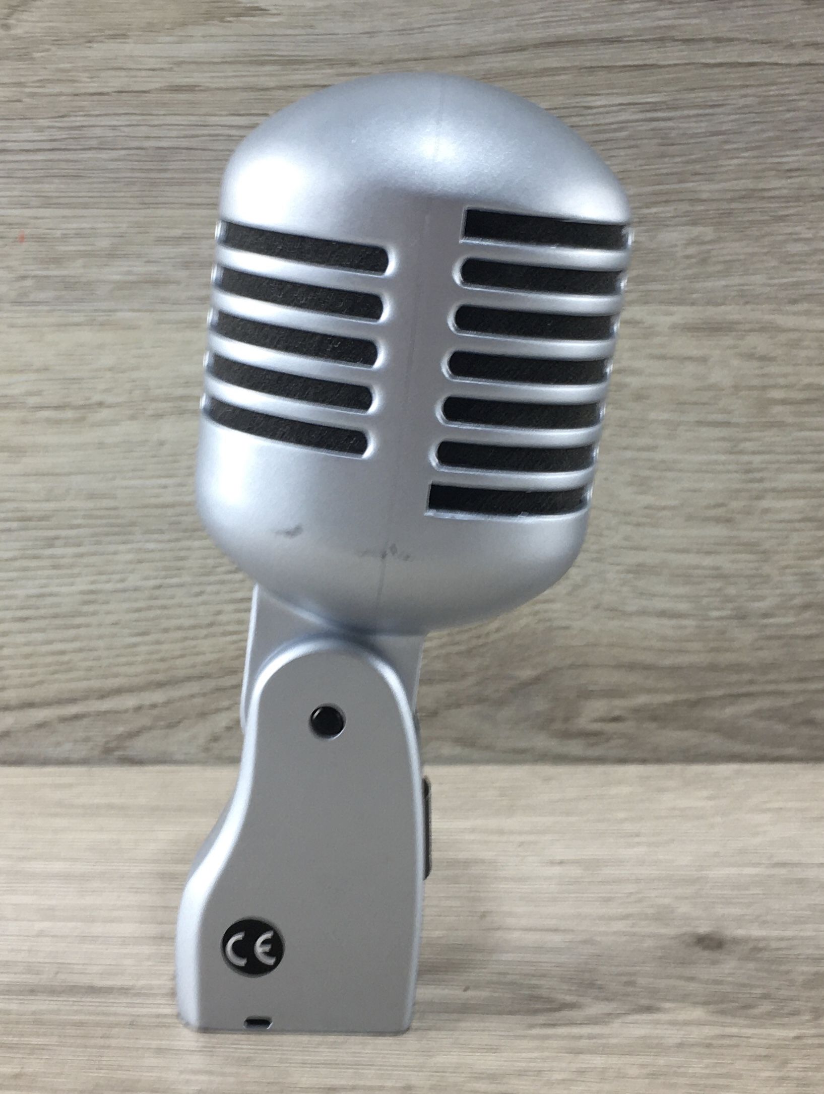 Stagg MD-007 Microfono stile vintage - immagine 4