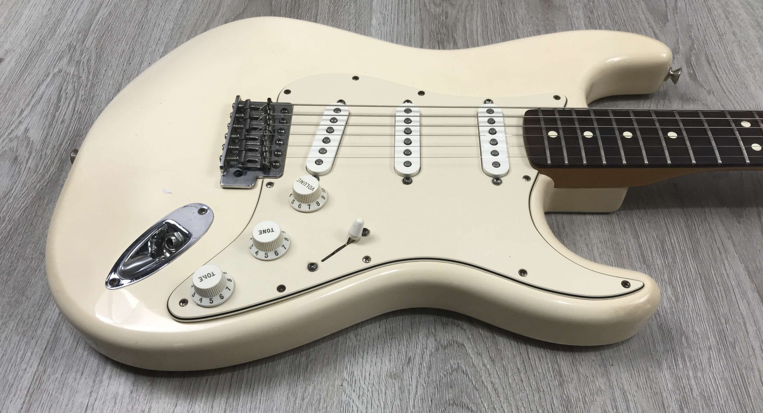 Fender Standard Stratocaster Seriale MZ9459980 - immagine 2