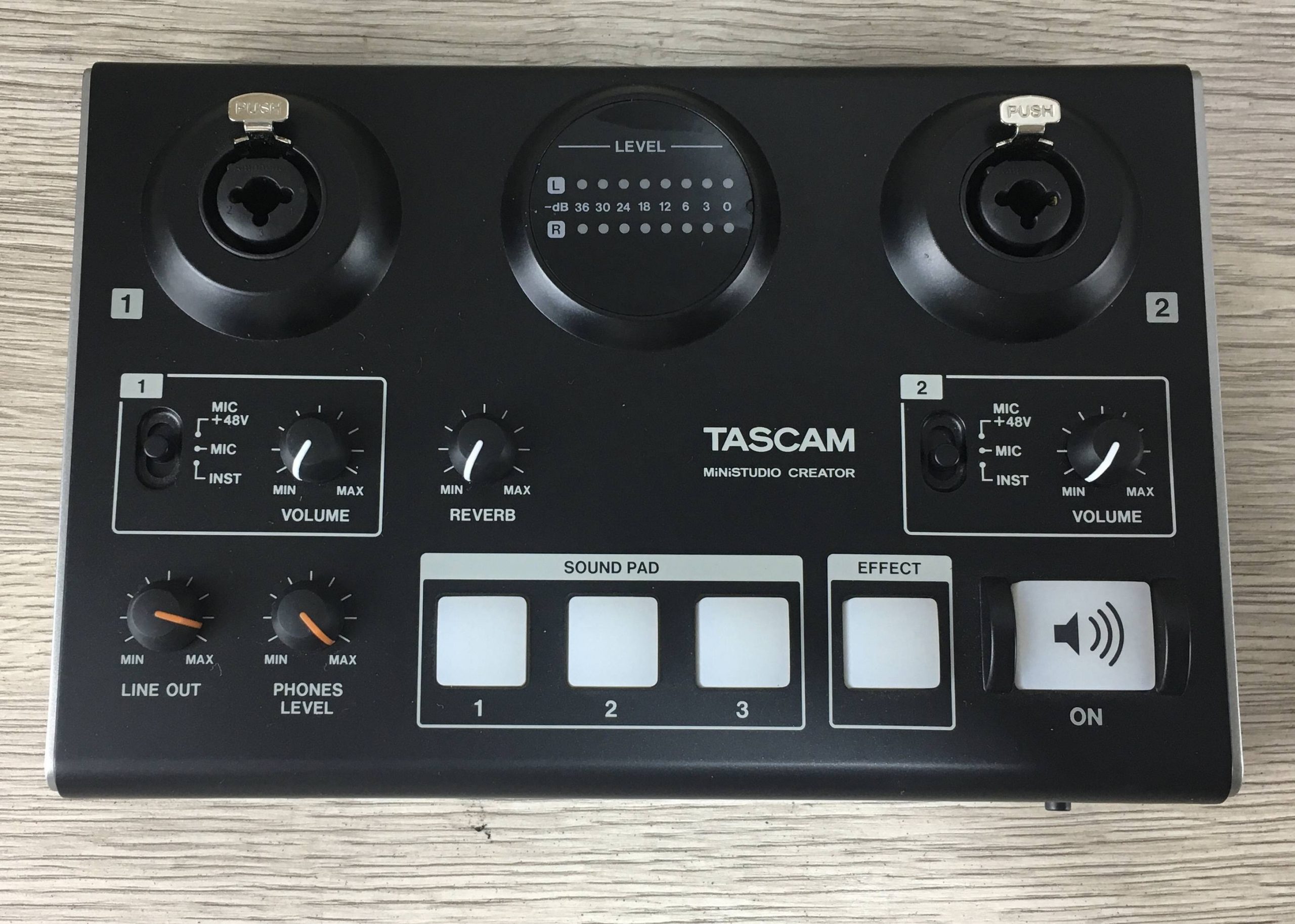 Tascam US-42B
