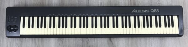 Alesis Q88 master 88 tasti