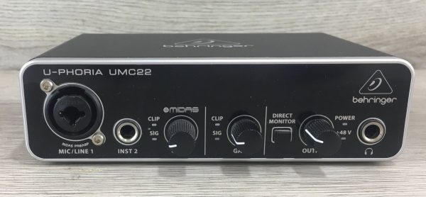 Behringer U-Phoria UMC 22
