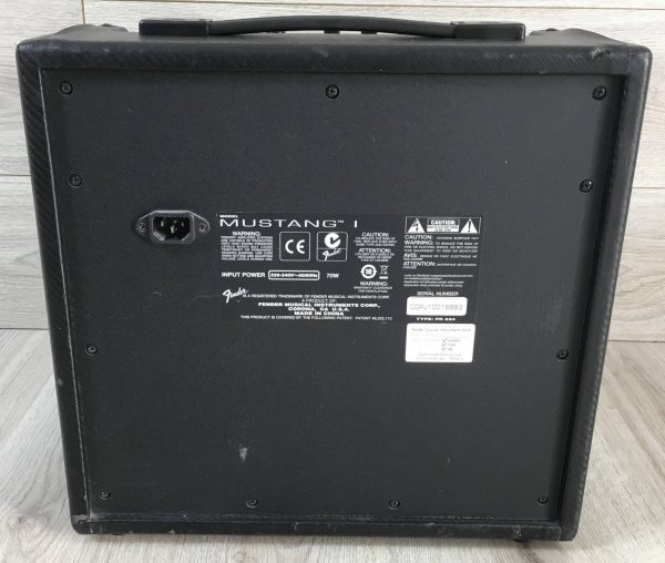 Fender Mustang I + Footswitch