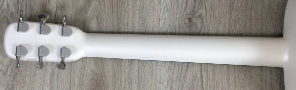 Lava me 4 carbon 38 white