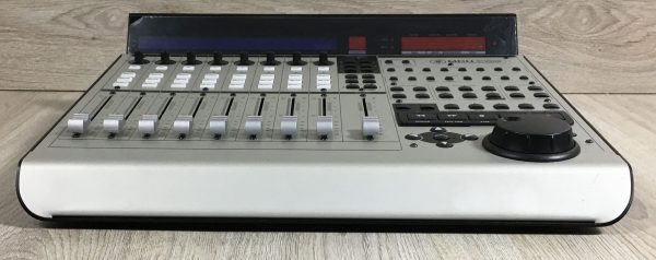 Mackie MCU Control Universal Pro