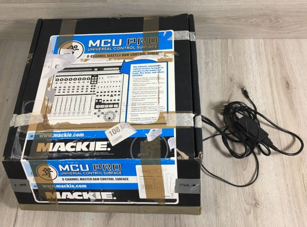 Mackie MCU Control Universal Pro