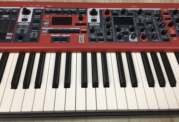 Nord Stage 3 HP 76