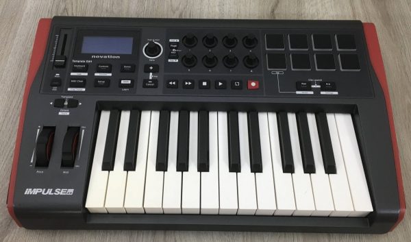 Novation Impulse 25