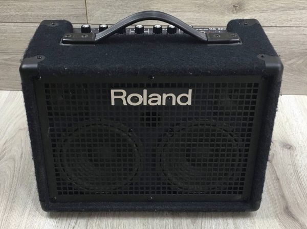 Roland KC-220