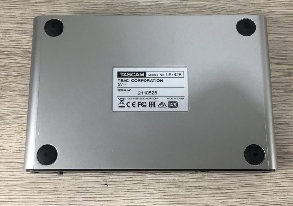 Tascam US-42B