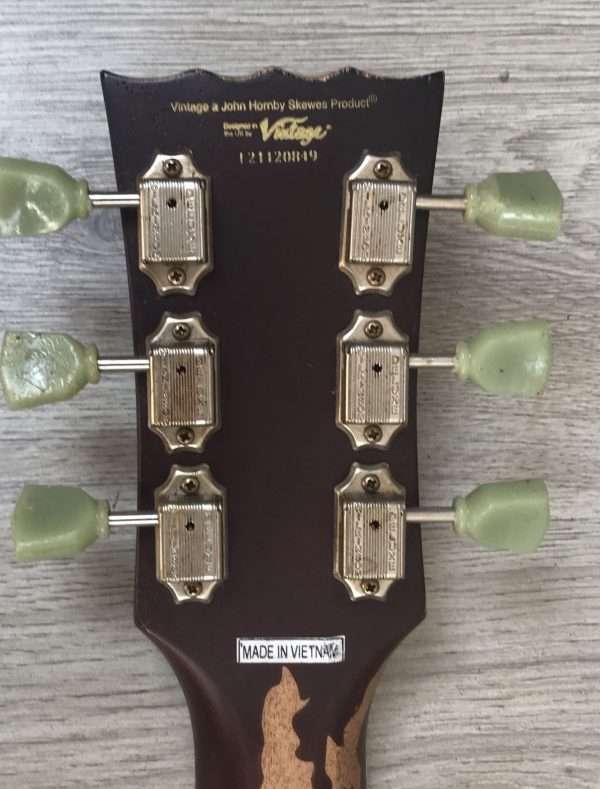 Vintage V100 Icon Distressed Tobacco Sunburst