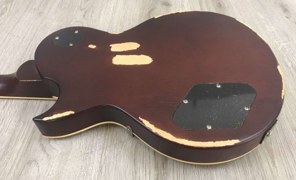 Vintage V100 Icon Distressed Tobacco Sunburst