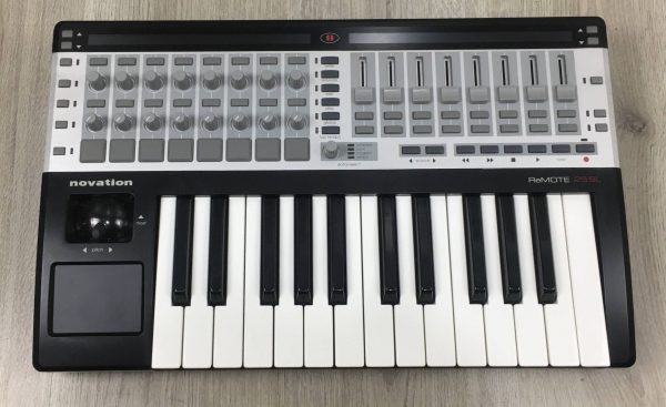 Novation Remote 25 SL