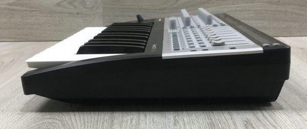 Novation Remote 25 SL