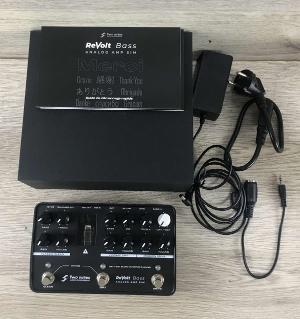 Two notes Revolt bass