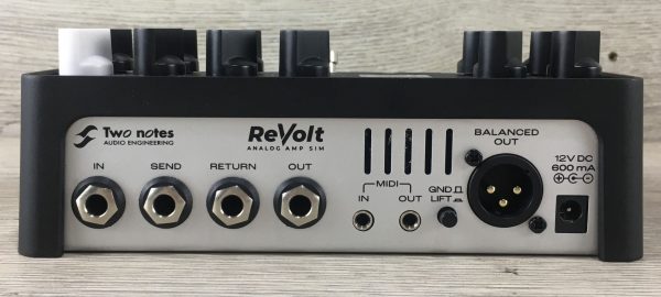 Two notes Revolt bass