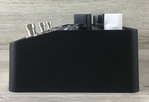 Two notes Revolt bass