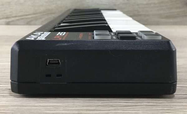 Akai LPK25