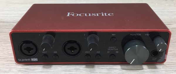 Focusrite Scarlett 2i2 3GEN