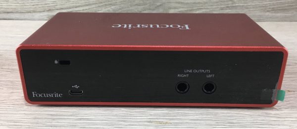Focusrite Scarlett 2i2 3GEN