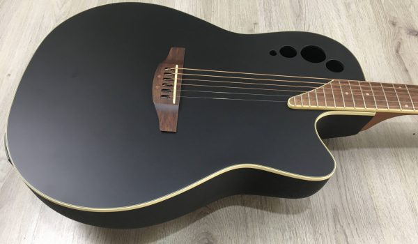 Ovation Applause Elite AE44 Mid Cutaway