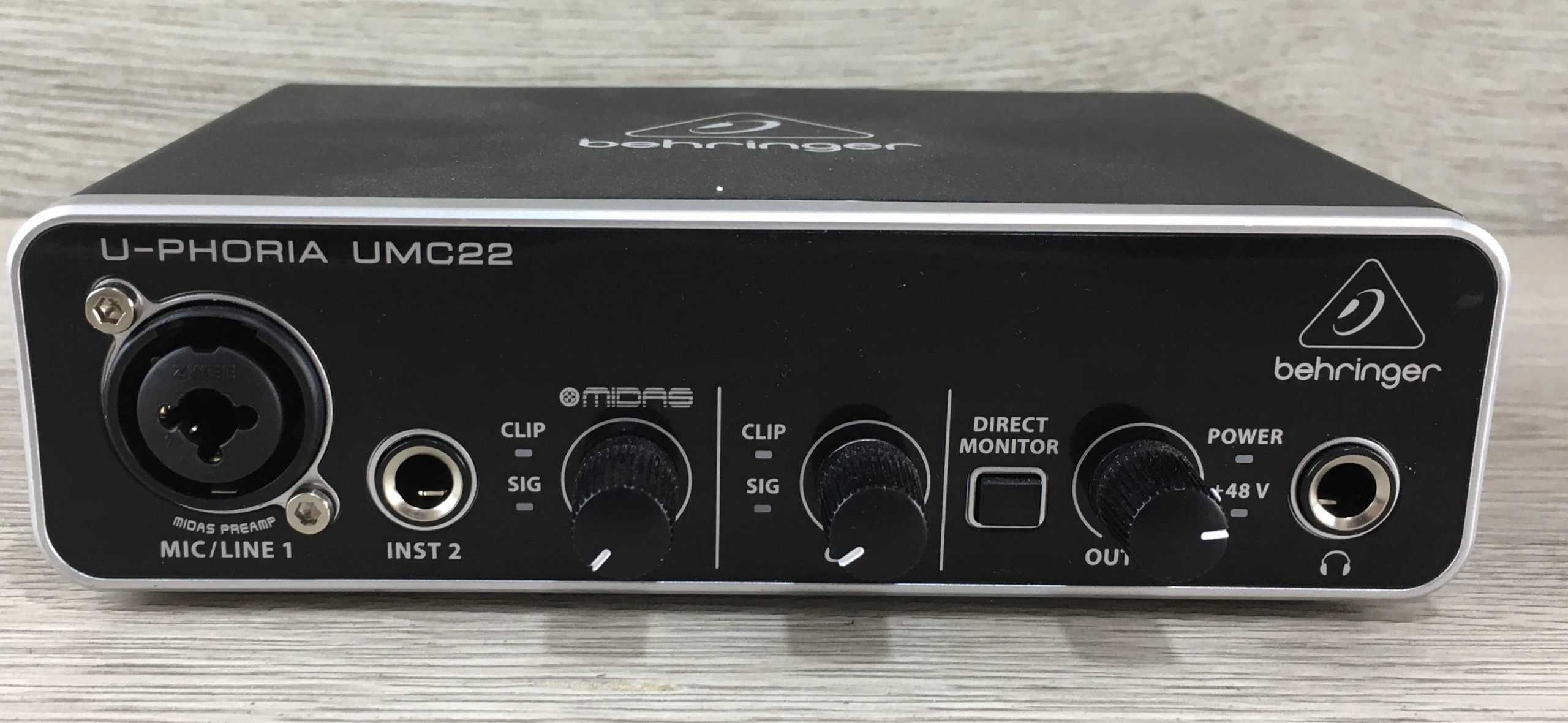 Behringer U-Phoria UMC 22